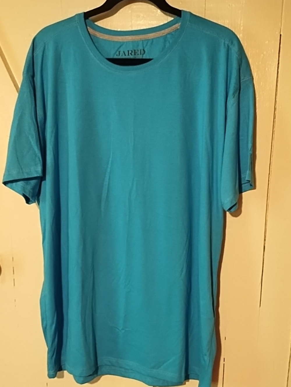 NWOT XXL Jared Men’s Turquoise Short-Sleeve Crew Neck Tee.
